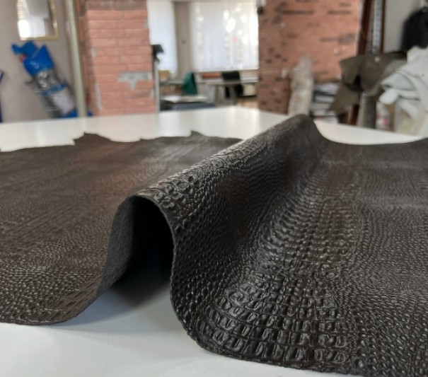 Кайман (Коричневый), с верхушками, 1.4-1.6 мм, средний размер 180-200 дм²