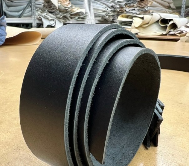 Ременные заготовки (черные ,мелкая плита) ,с финишем, 130-140 см